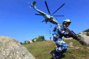 爱游戏体育-网球大师赛掀起高潮，胶东旋风队大胜齐鲁麒麟队，战至最后一刻——团队防守值得称道的简单介绍